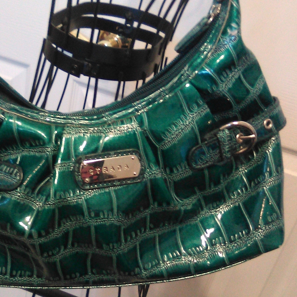 Strada purse